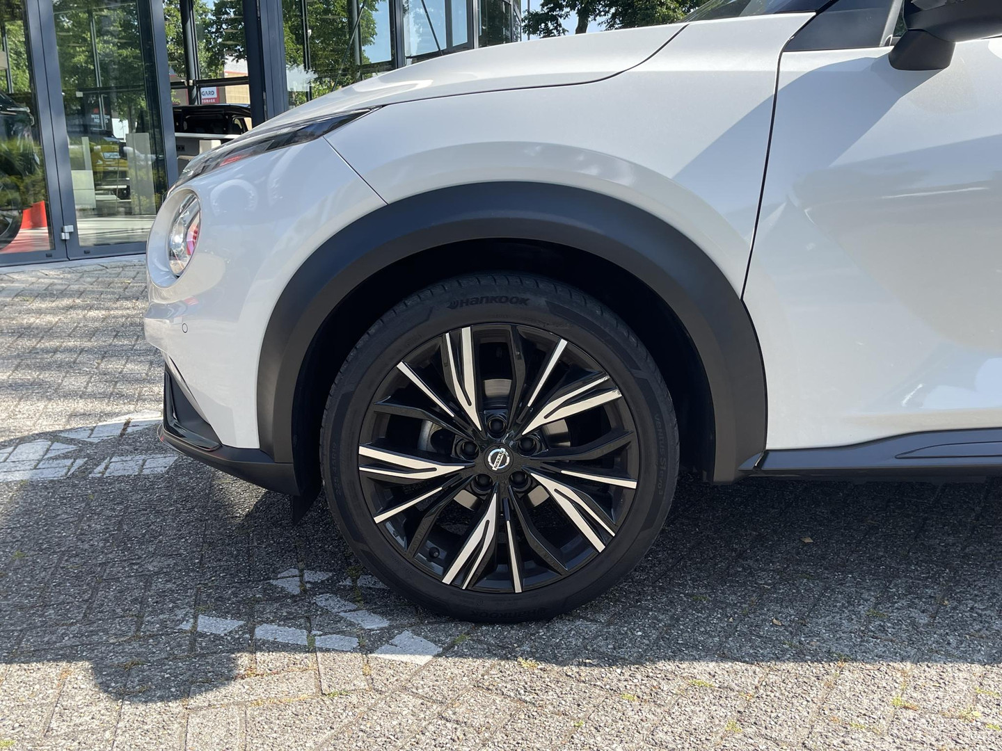 Nissan Nissan