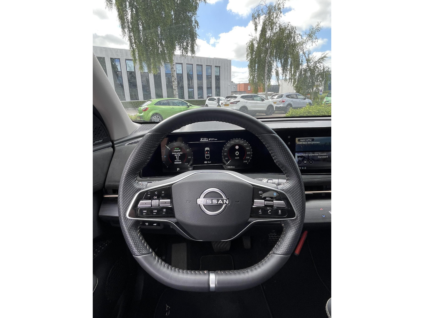 Nissan Nissan