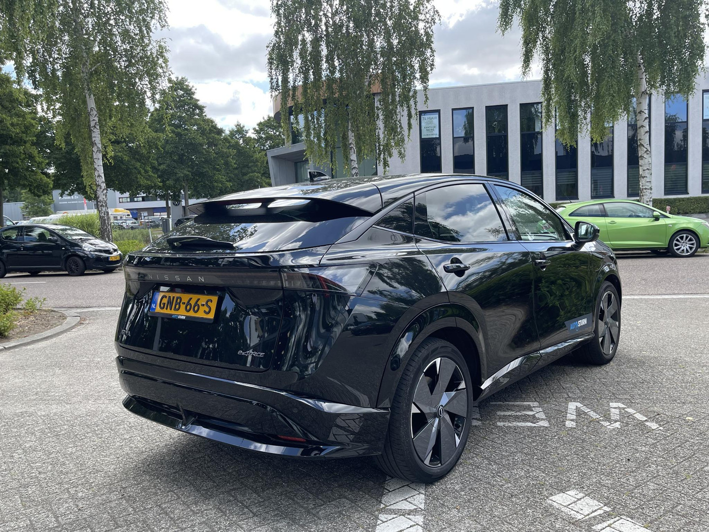 Nissan Nissan