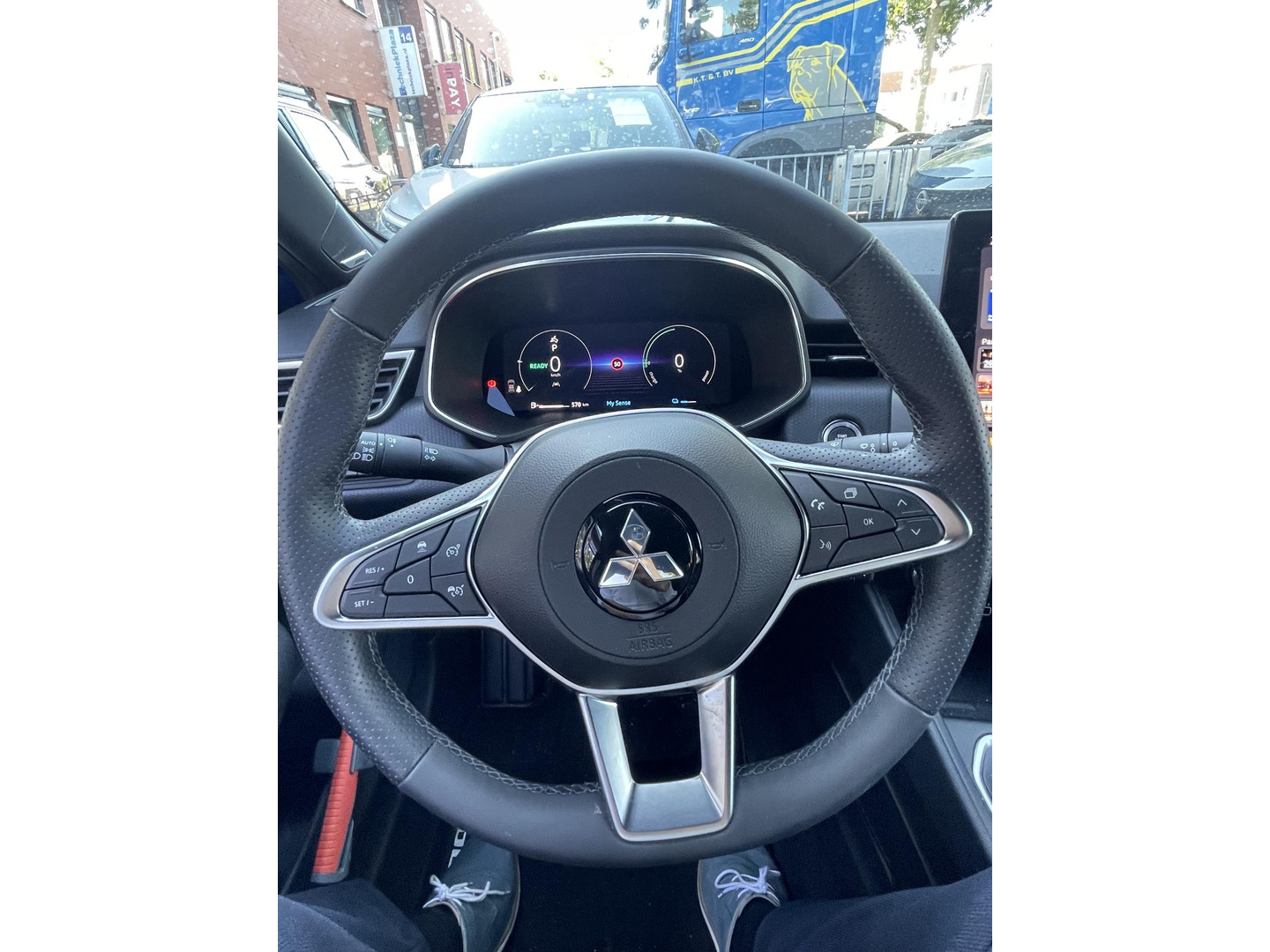 Mitsubishi Mitsubishi