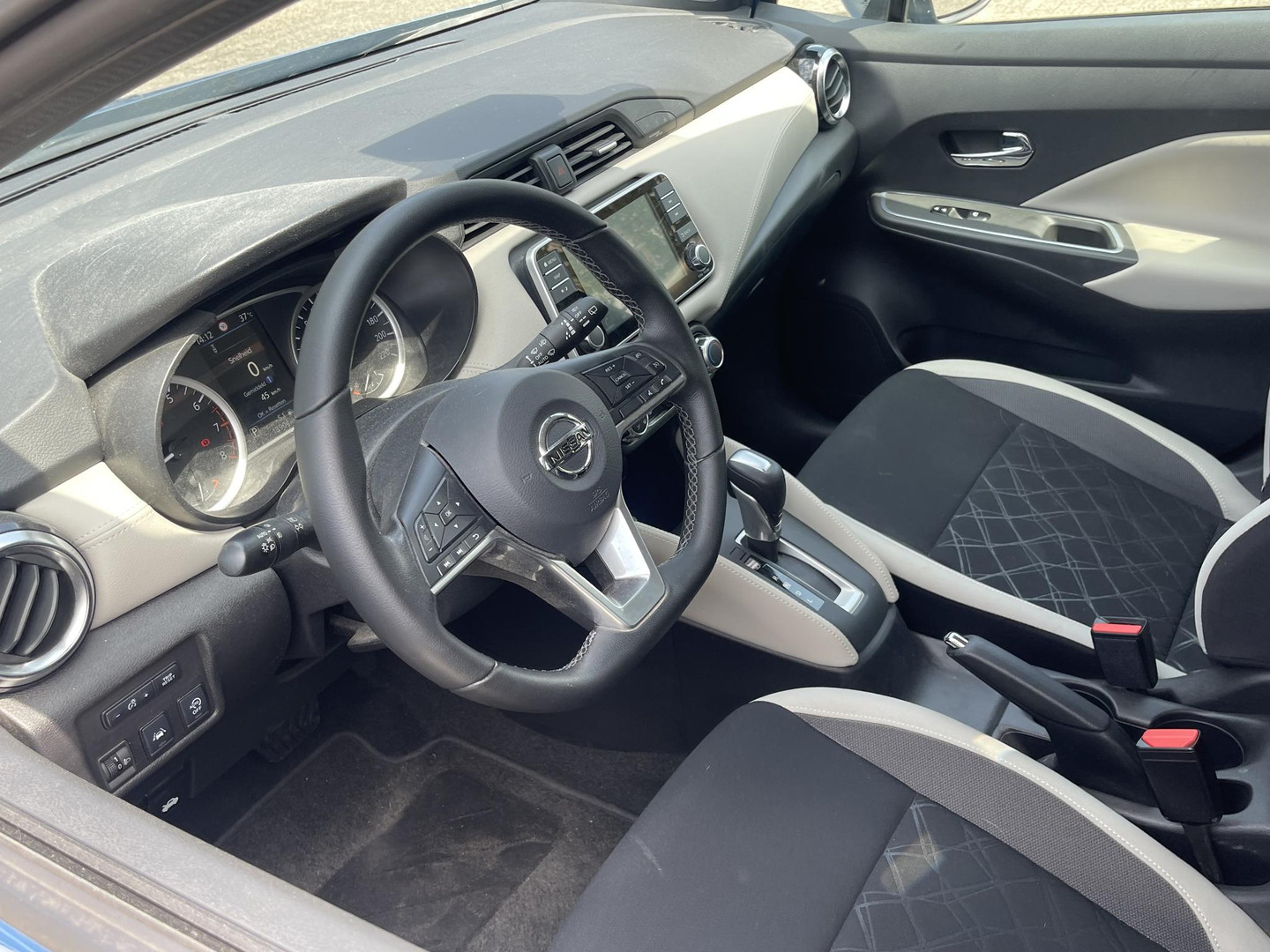 Nissan Nissan