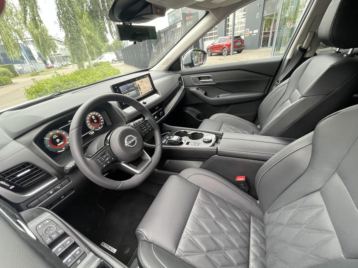 Nissan Nissan