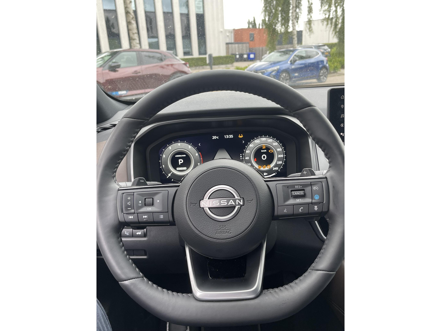 Nissan Nissan