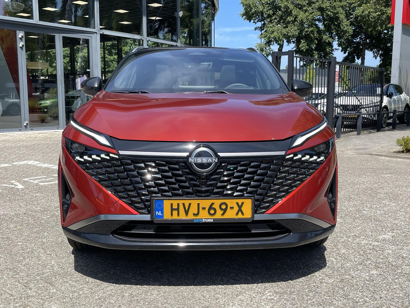 Nissan Nissan