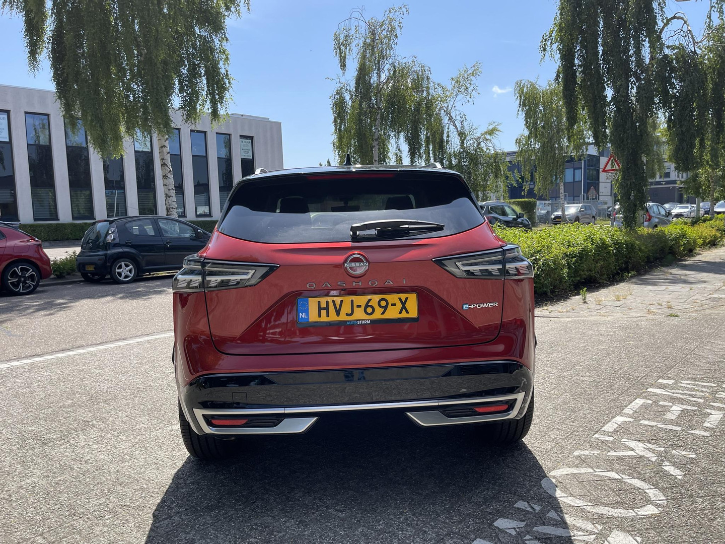 Nissan Nissan