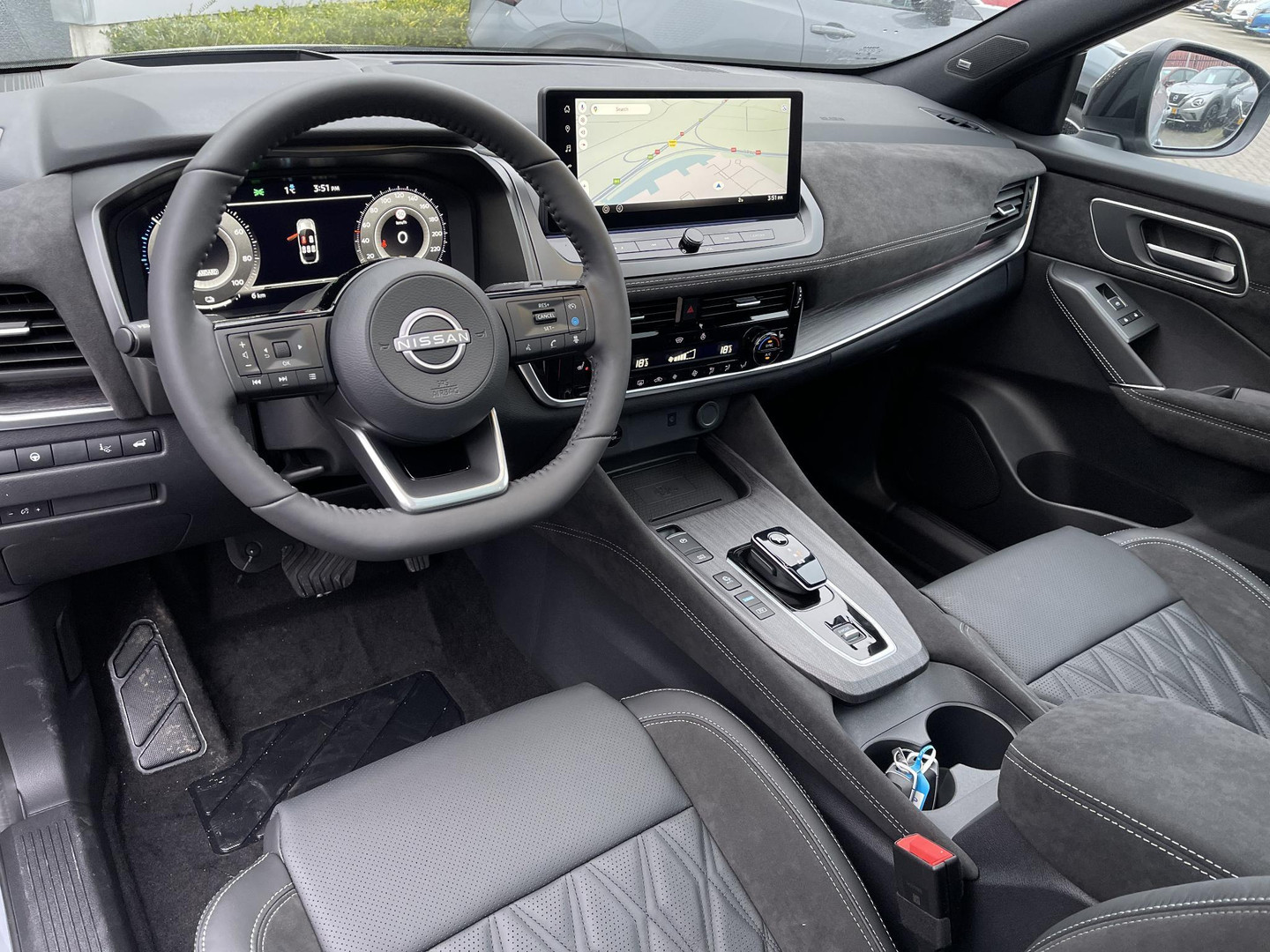 Nissan Nissan