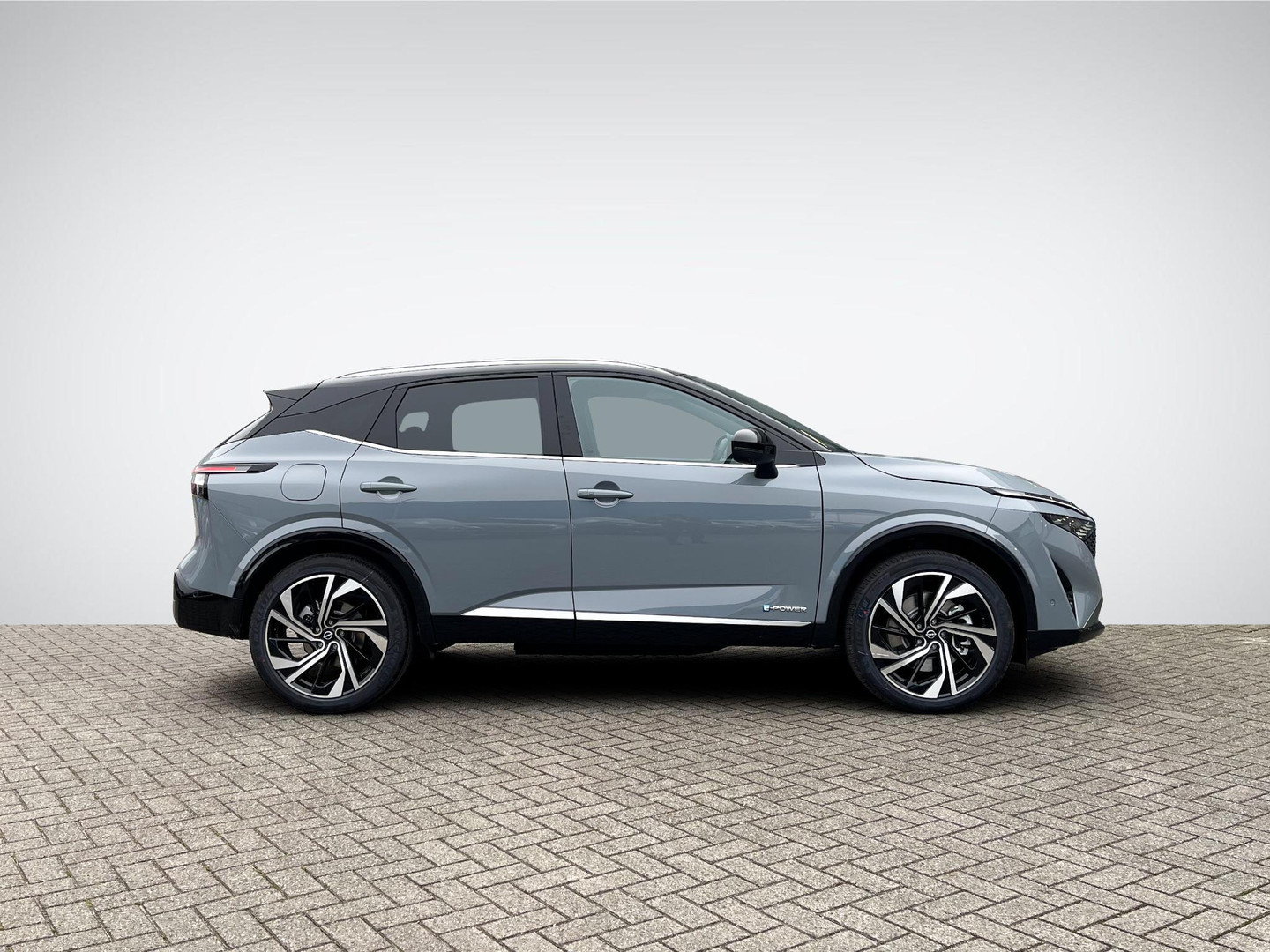 Nissan Nissan