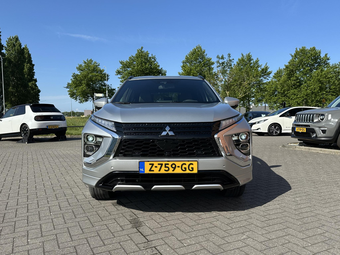 Mitsubishi Mitsubishi