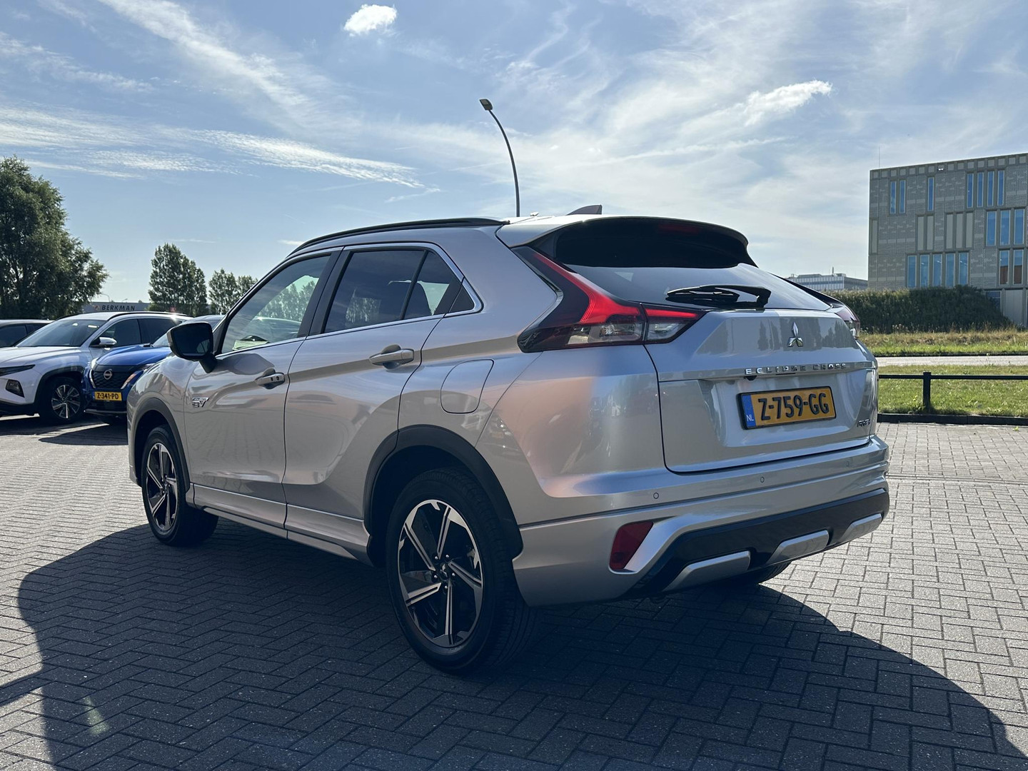 Mitsubishi Mitsubishi