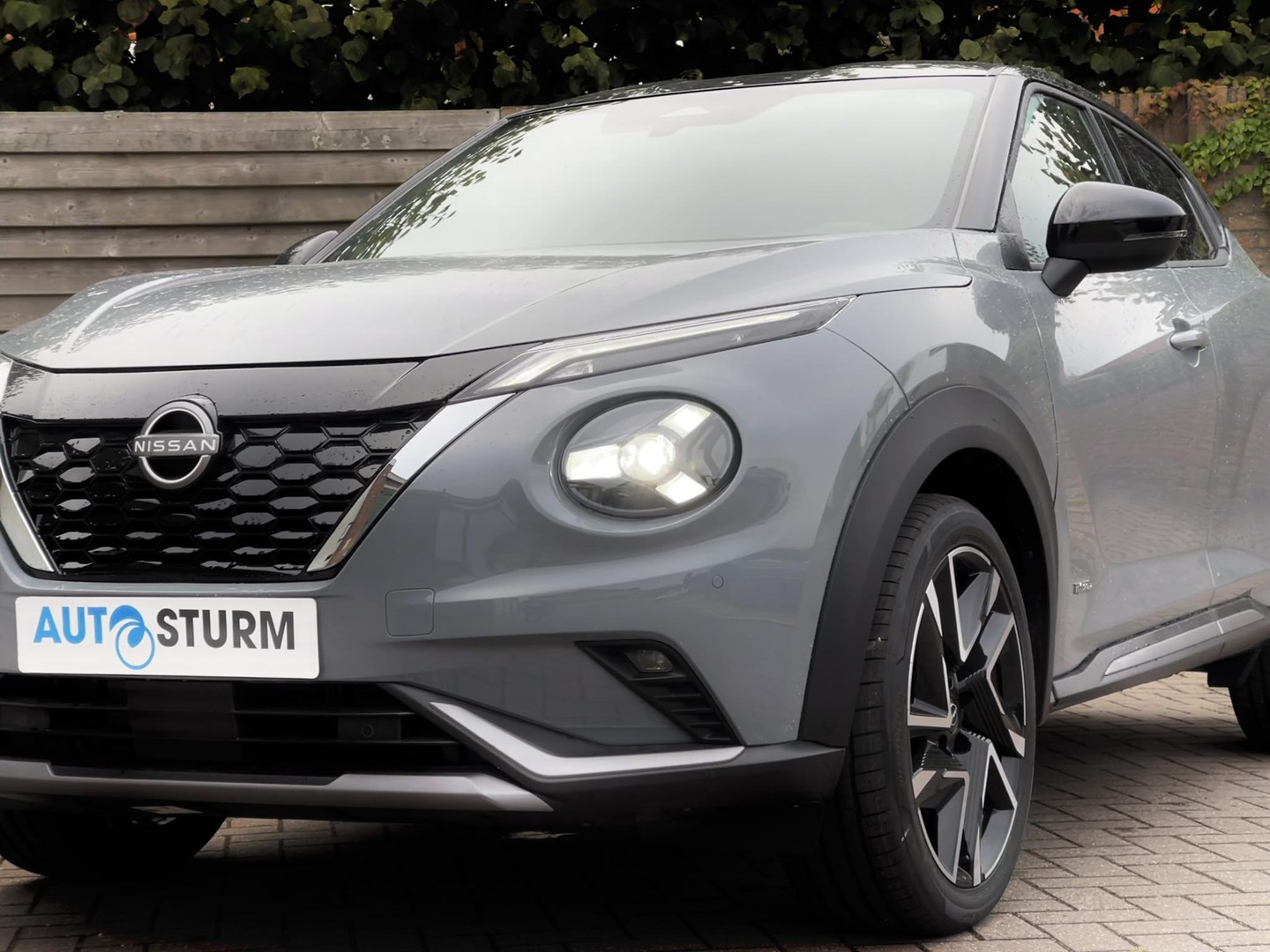 Nissan Nissan