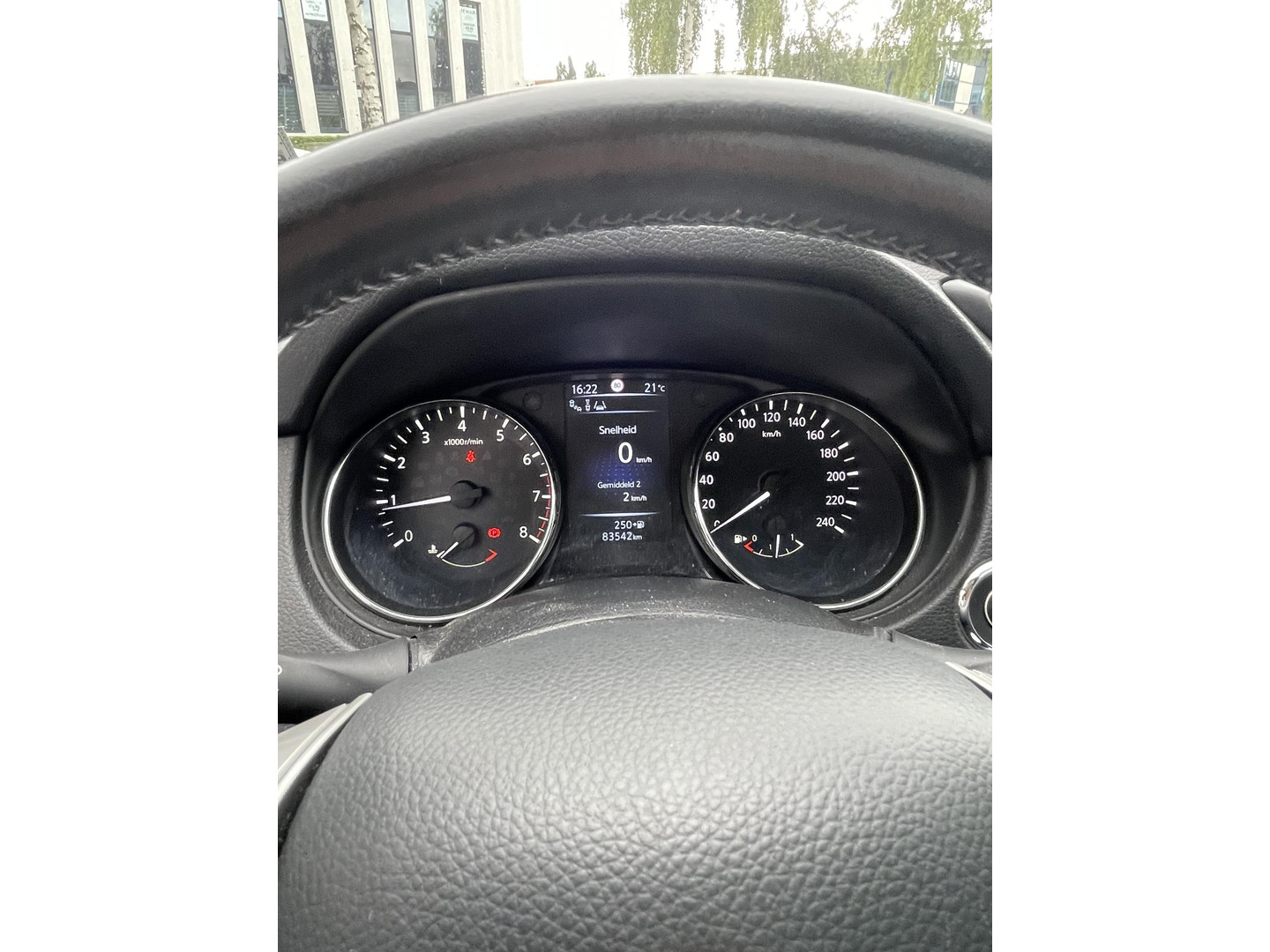 Nissan Nissan
