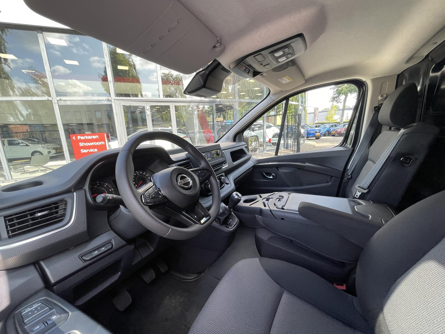 Nissan Nissan