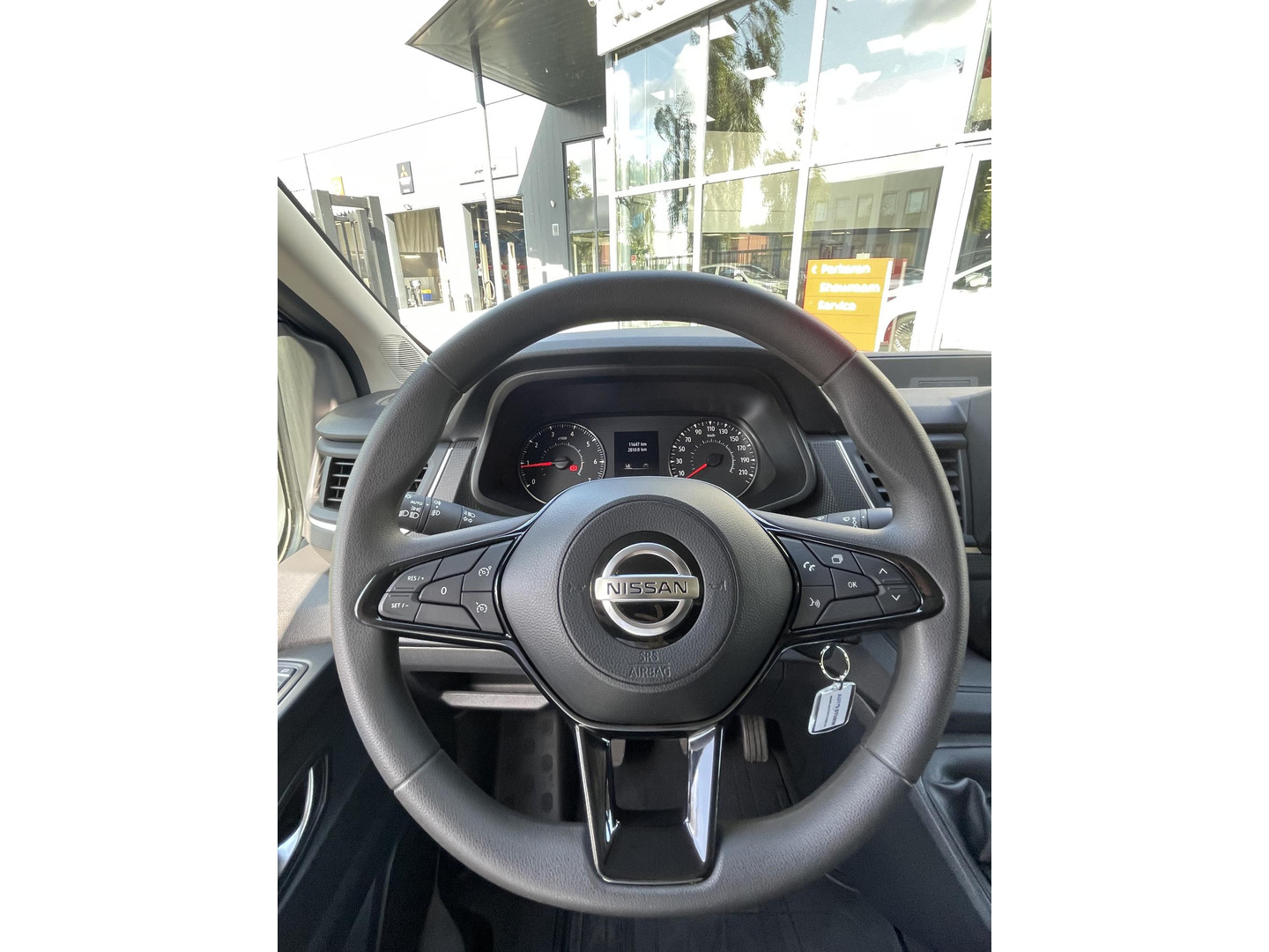Nissan Nissan