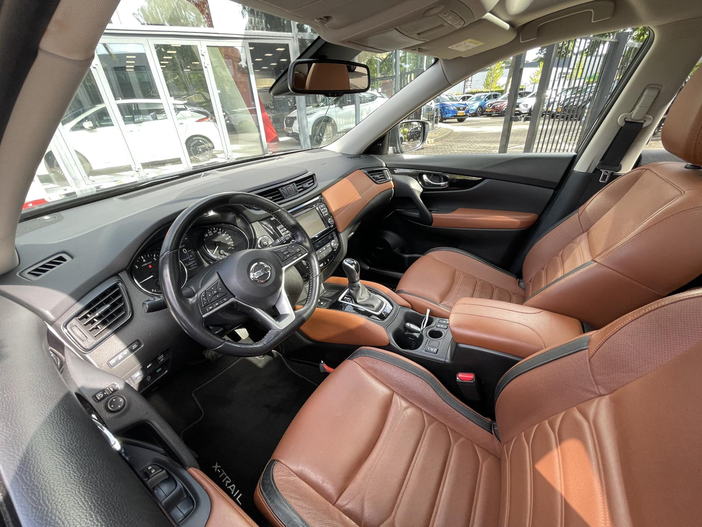 Nissan Nissan