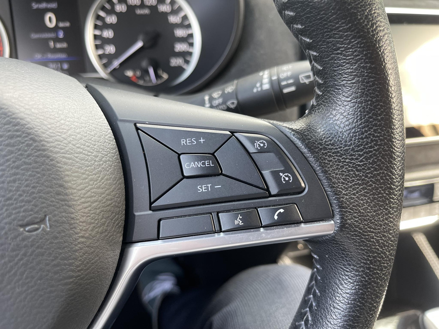 Nissan Nissan