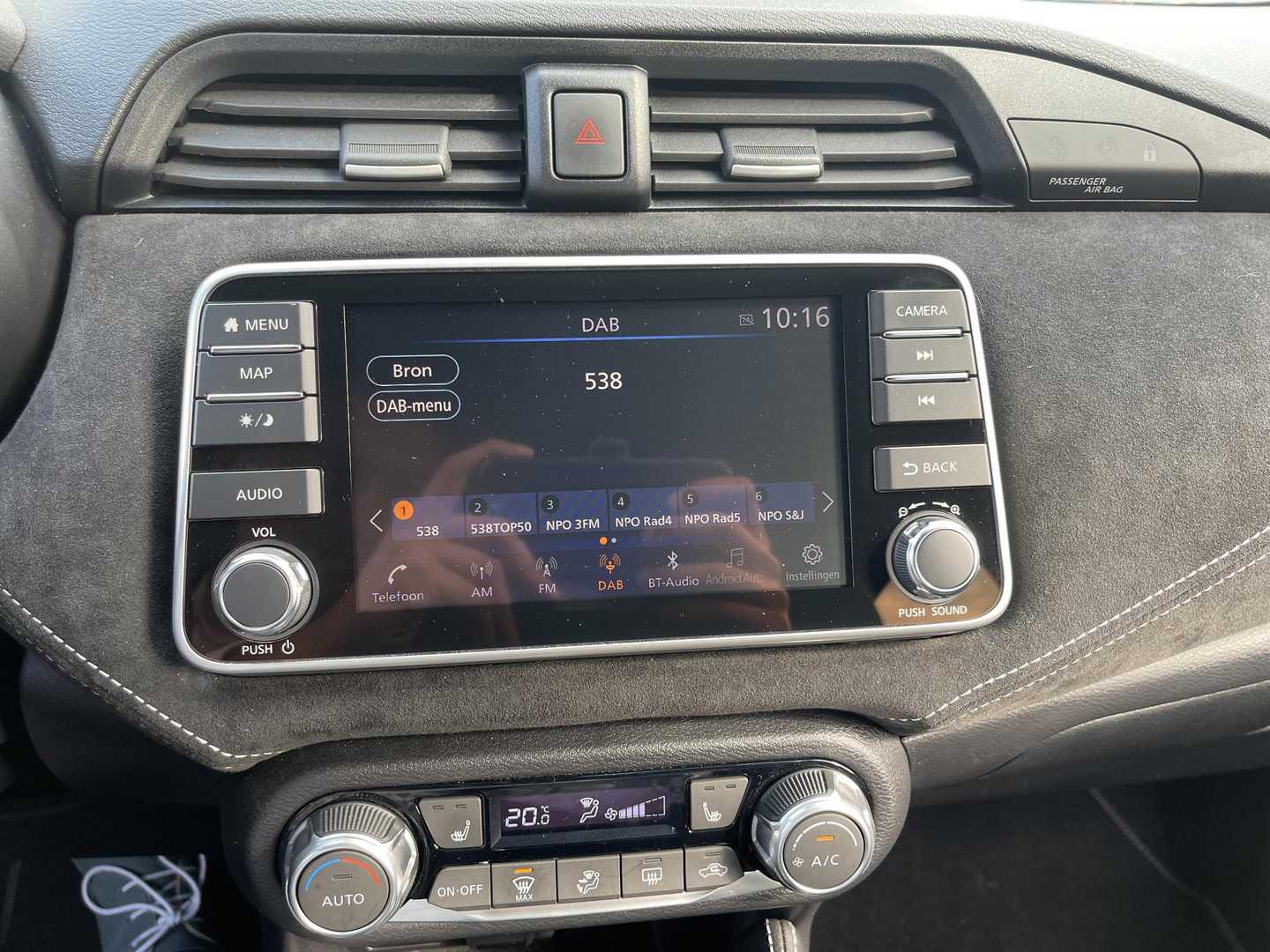Nissan Nissan