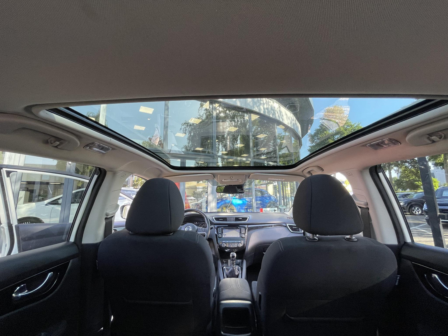 Nissan Nissan