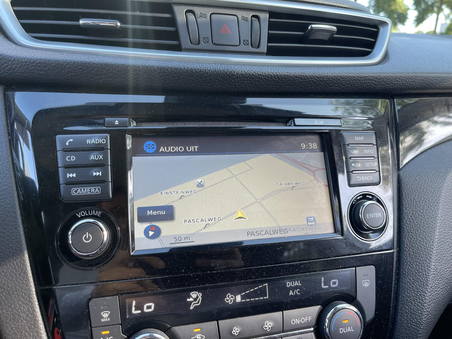 Nissan Nissan