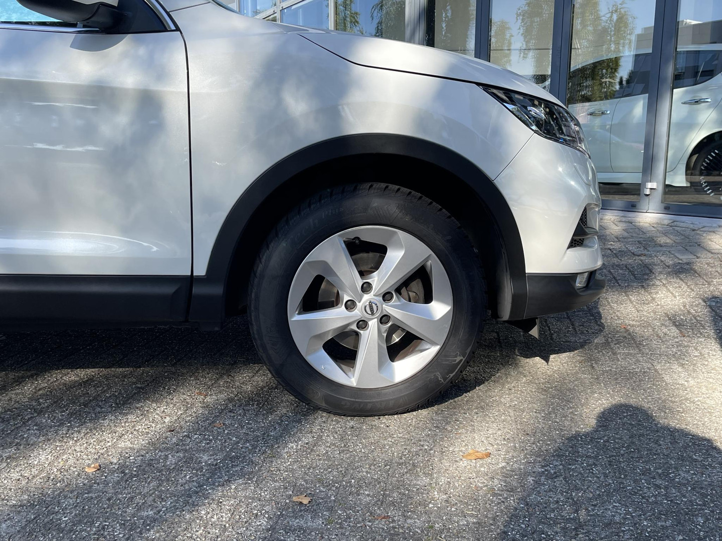 Nissan Nissan
