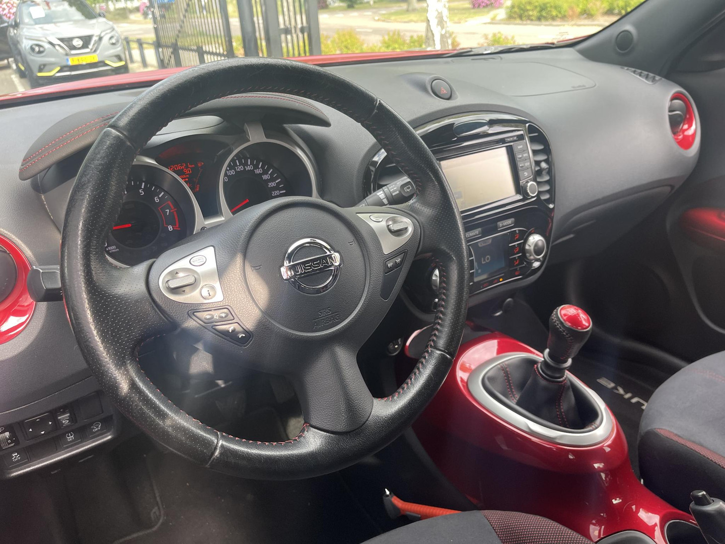 Nissan Nissan