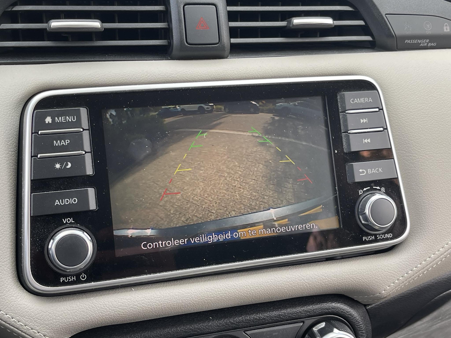 Nissan Nissan