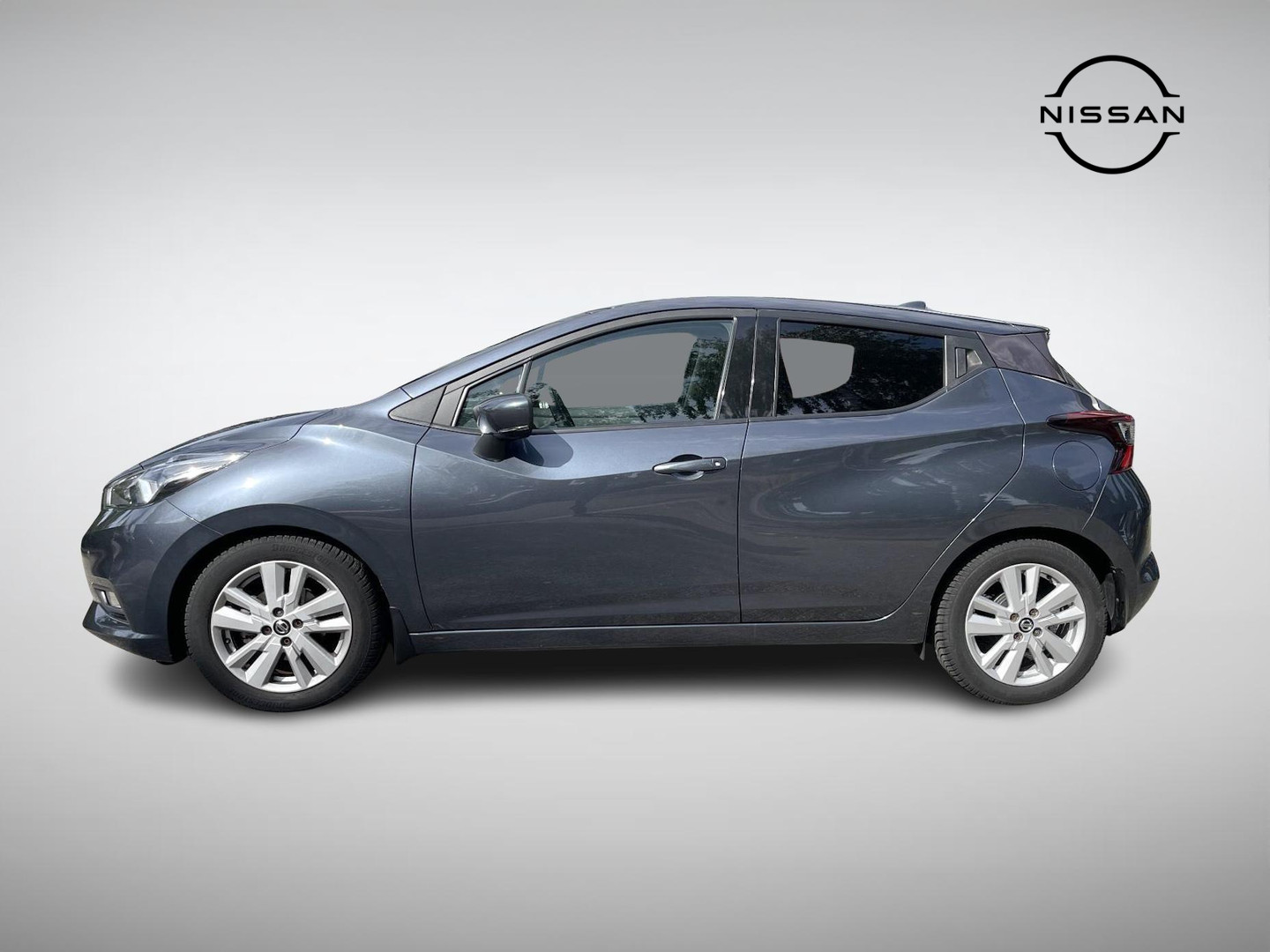 Nissan Nissan