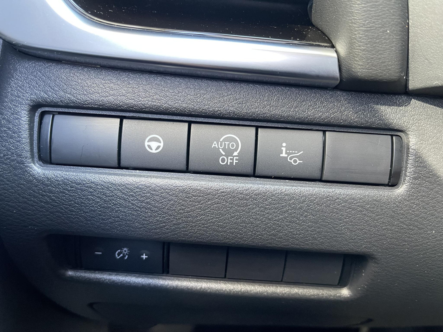 Nissan Nissan