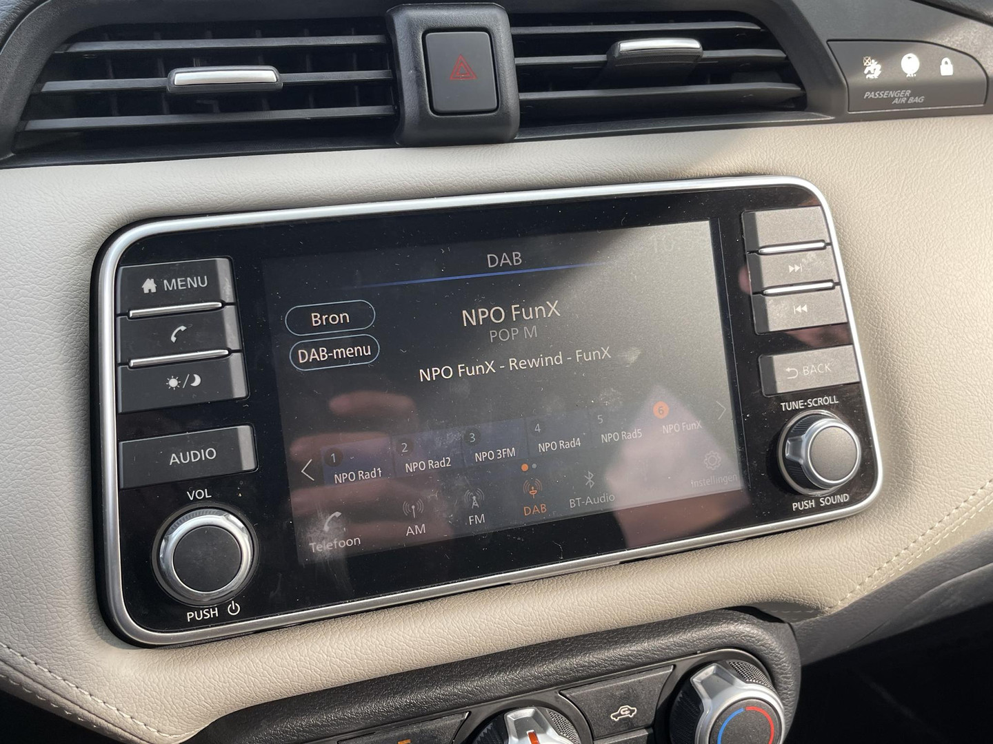 Nissan Nissan