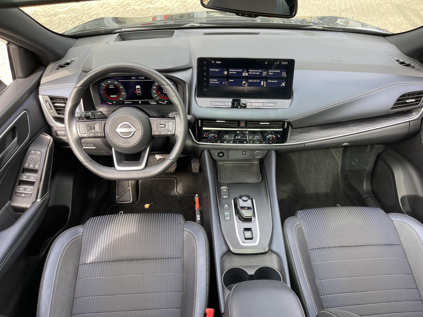 Nissan Nissan
