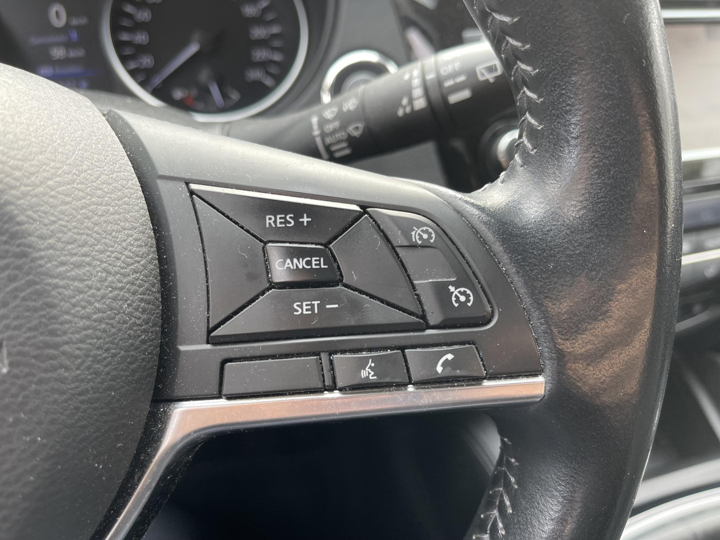 Nissan Nissan