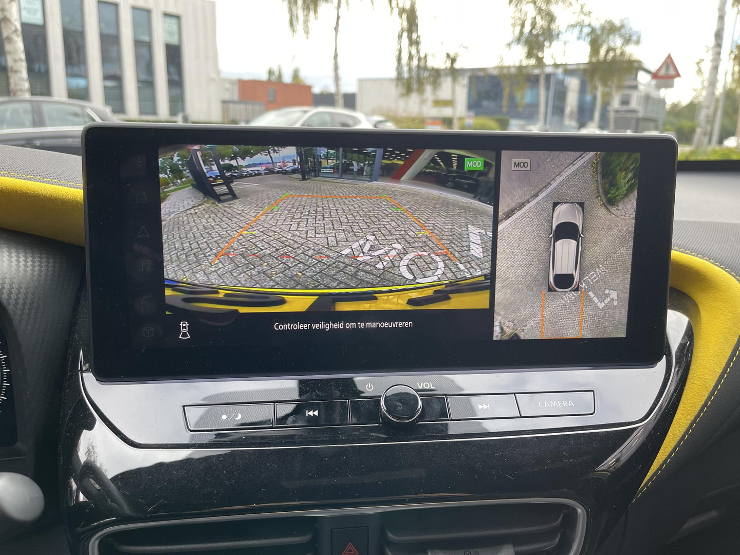 Nissan Nissan