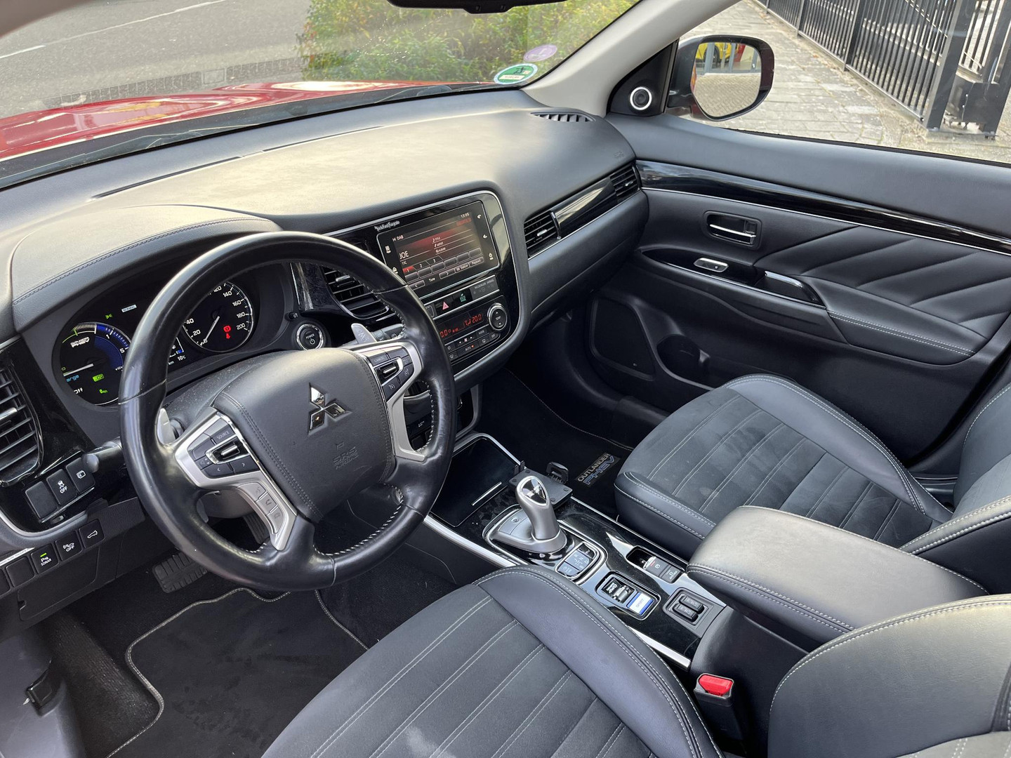 Mitsubishi Mitsubishi