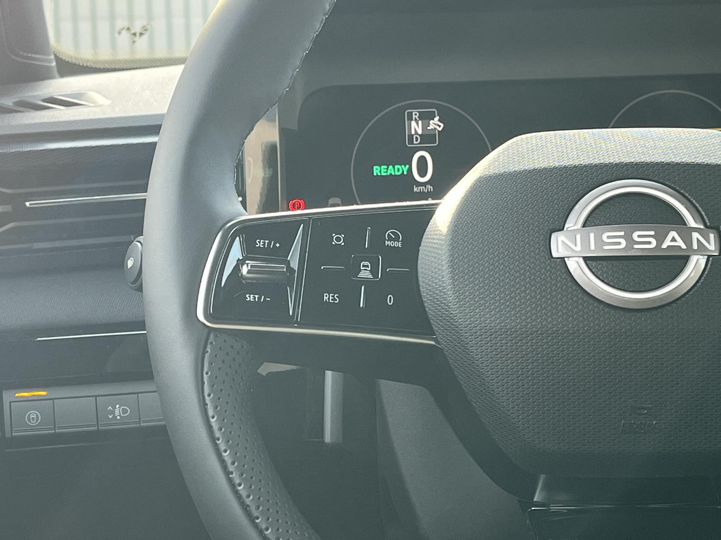 Nissan Nissan