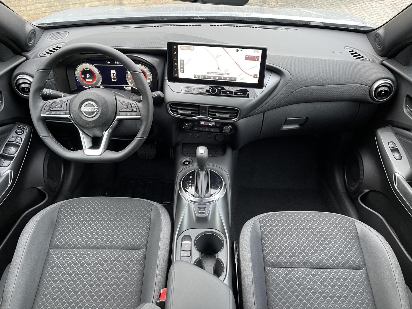 Nissan Nissan