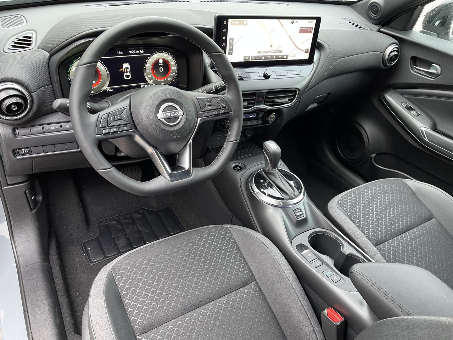 Nissan Nissan