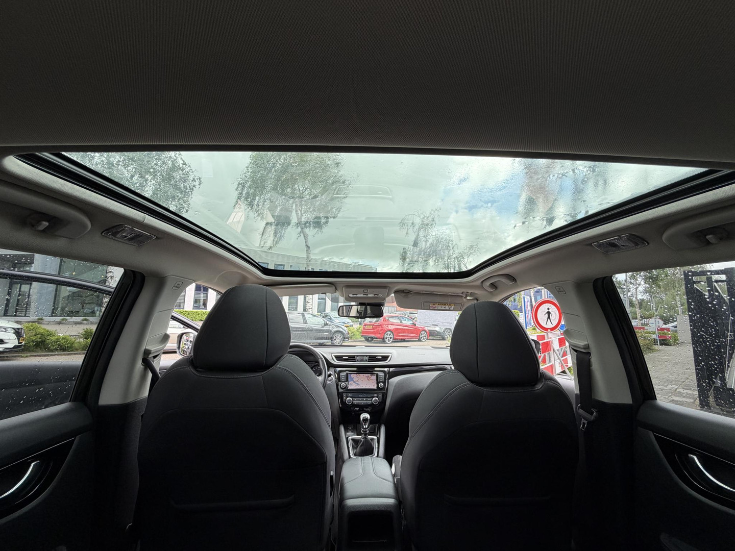 Nissan Nissan