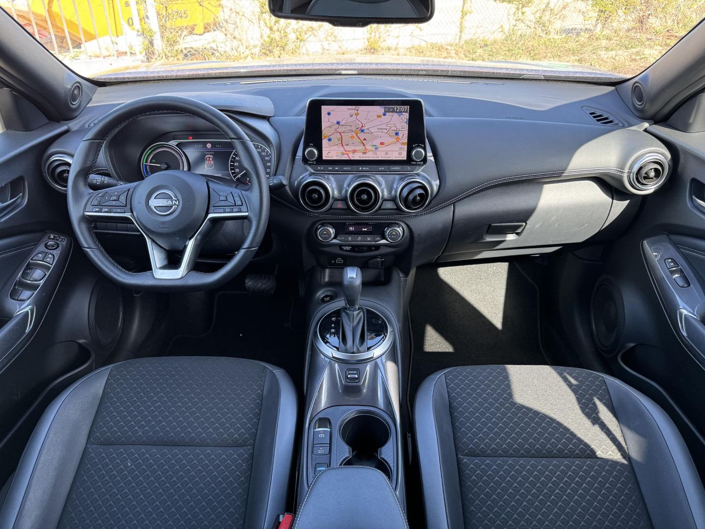 Nissan Nissan