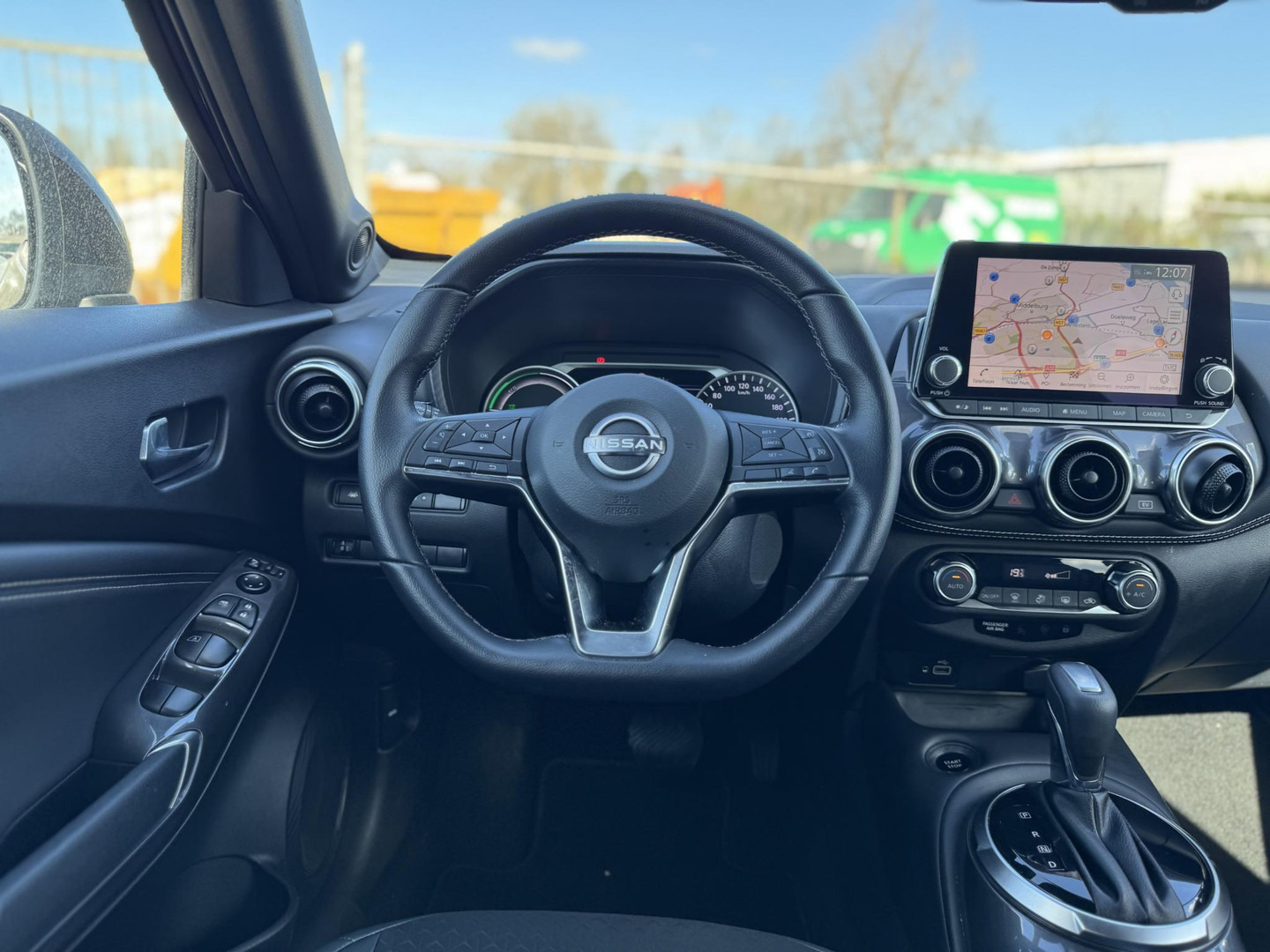 Nissan Nissan