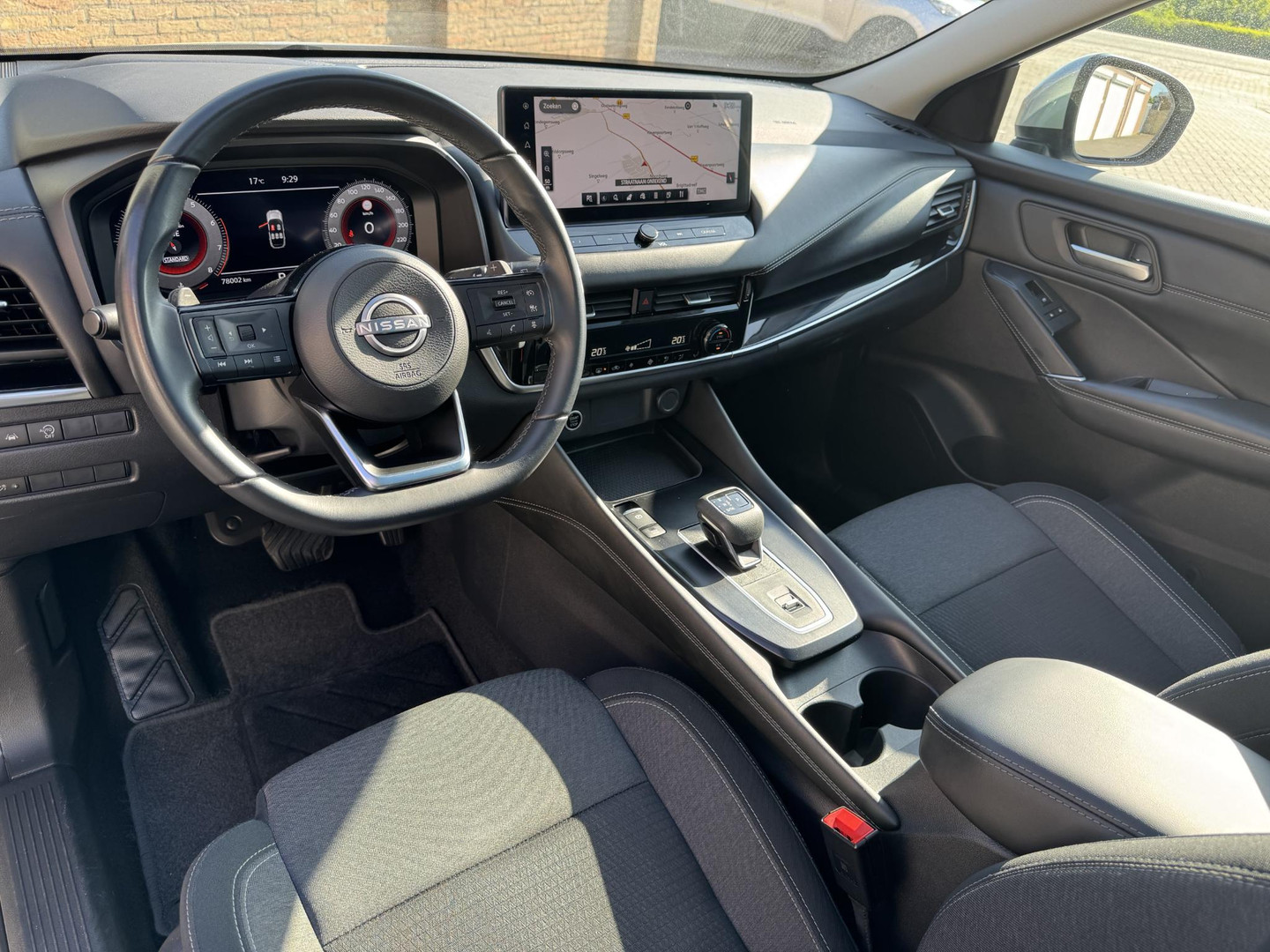 Nissan Nissan