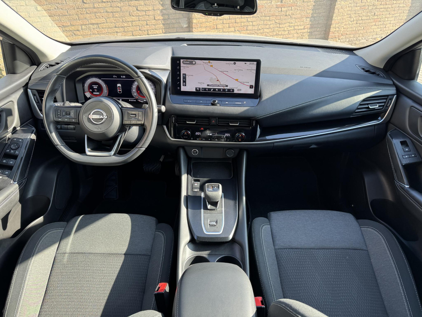 Nissan Nissan