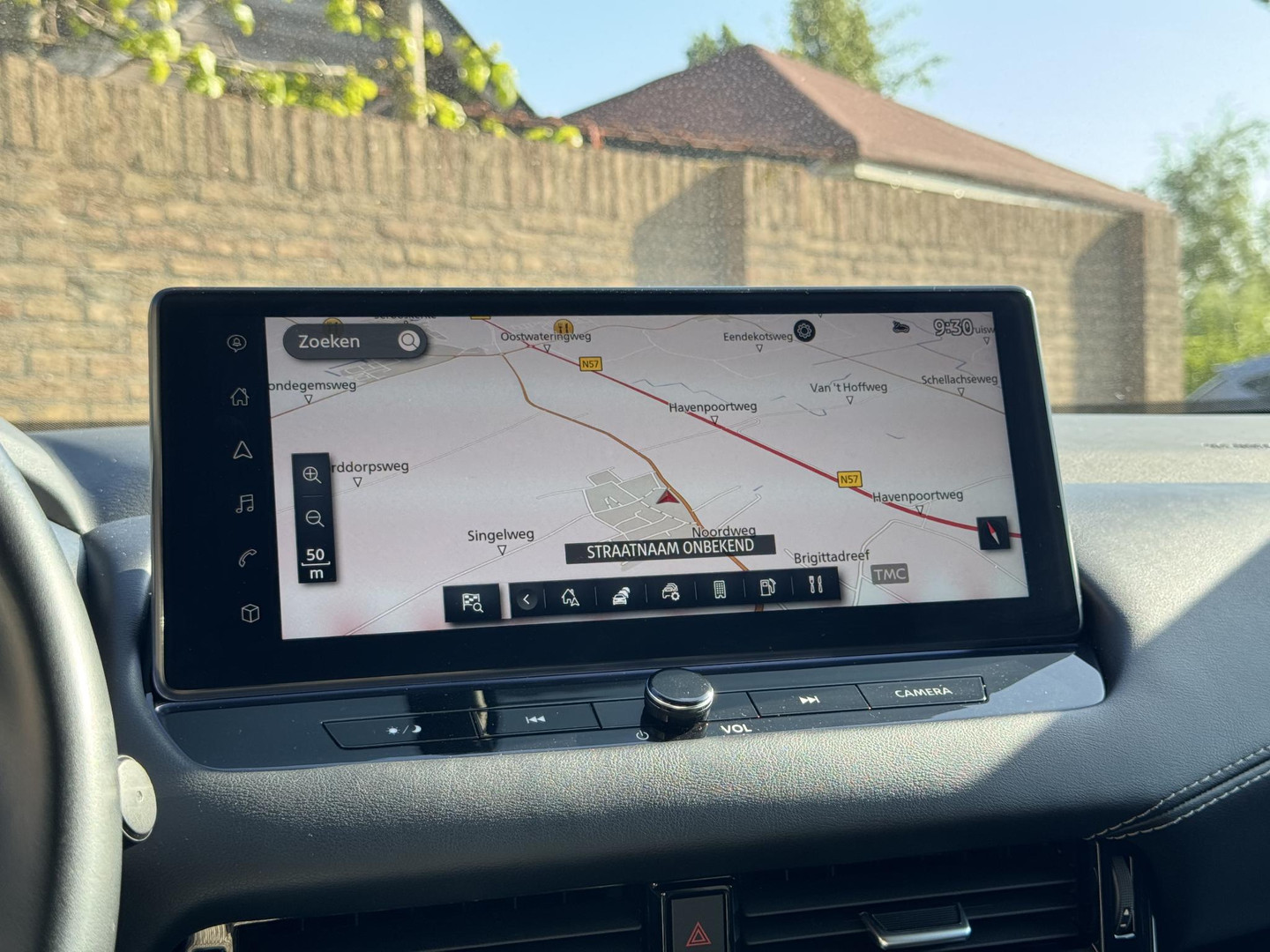 Nissan Nissan