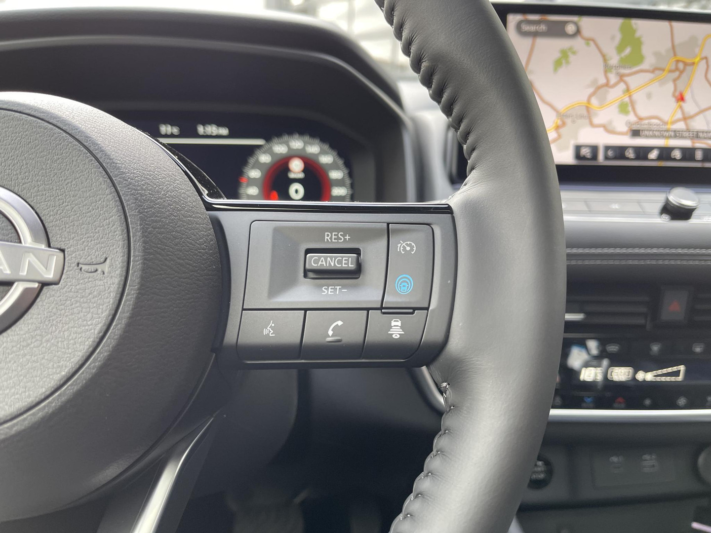 Nissan Nissan