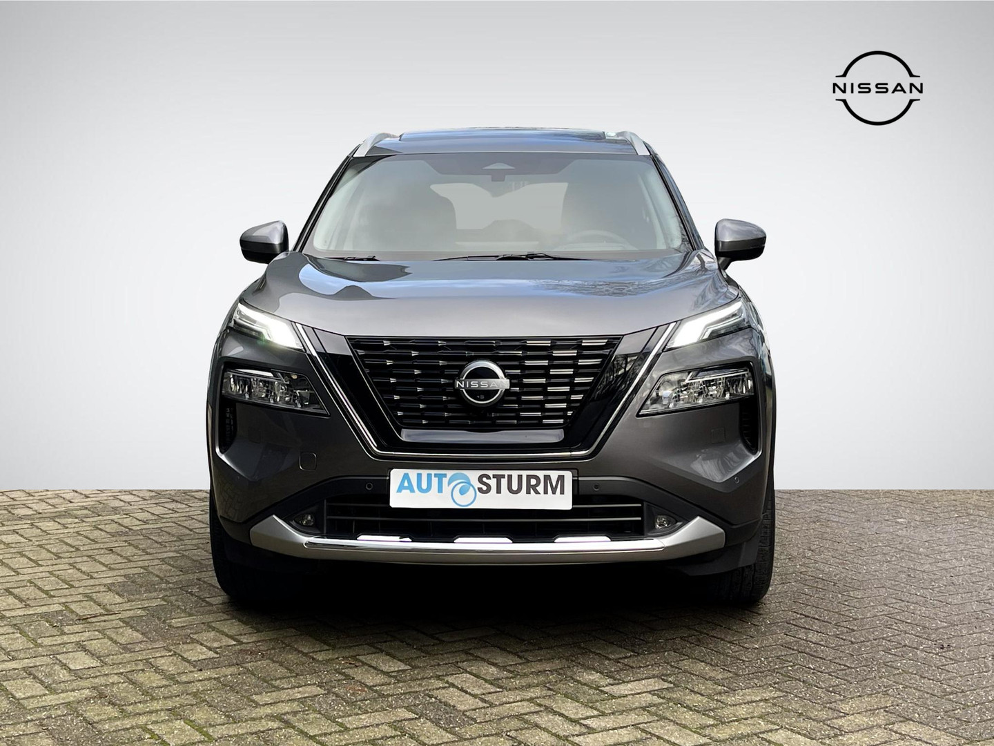 Nissan Nissan