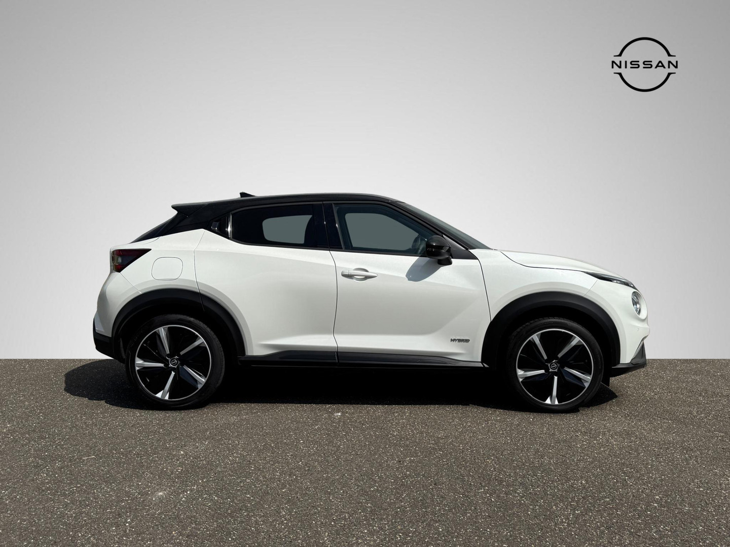 Nissan Nissan