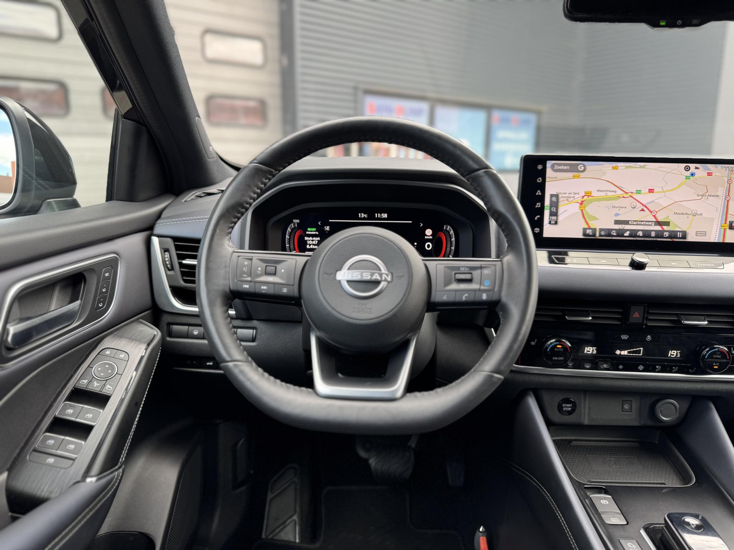 Nissan Nissan