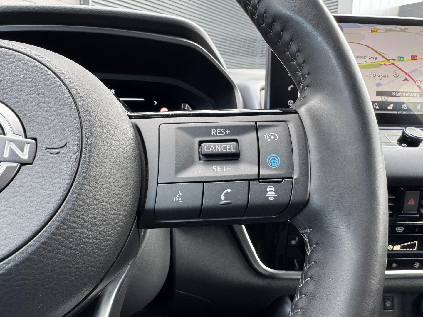 Nissan Nissan