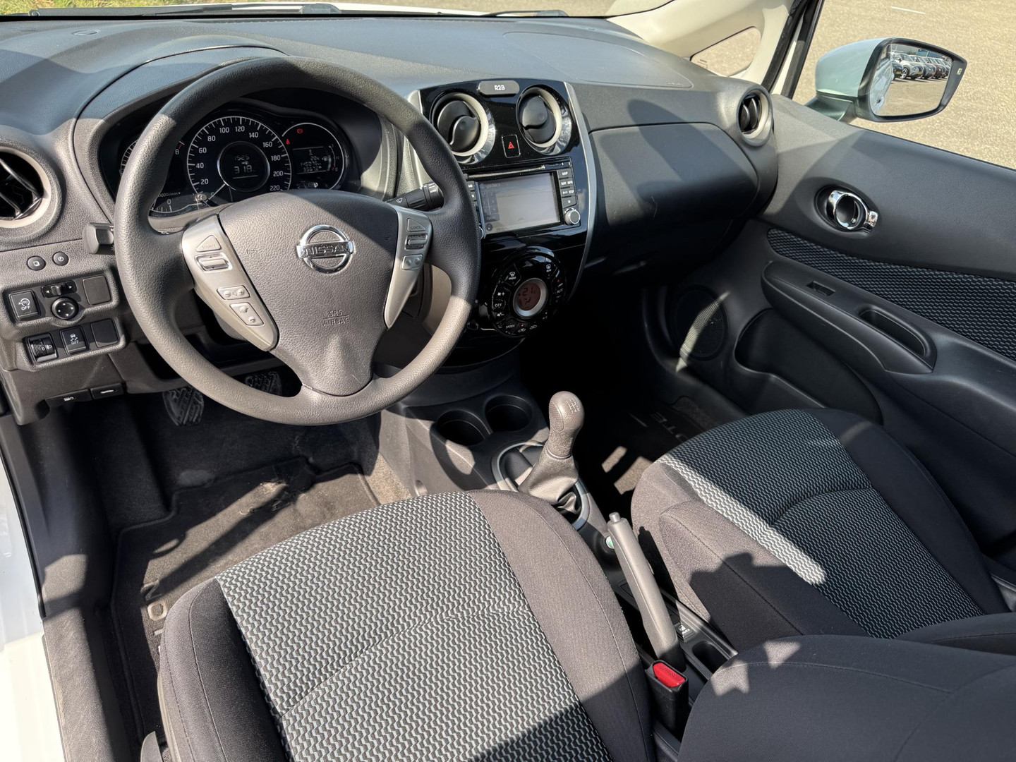 Nissan Nissan