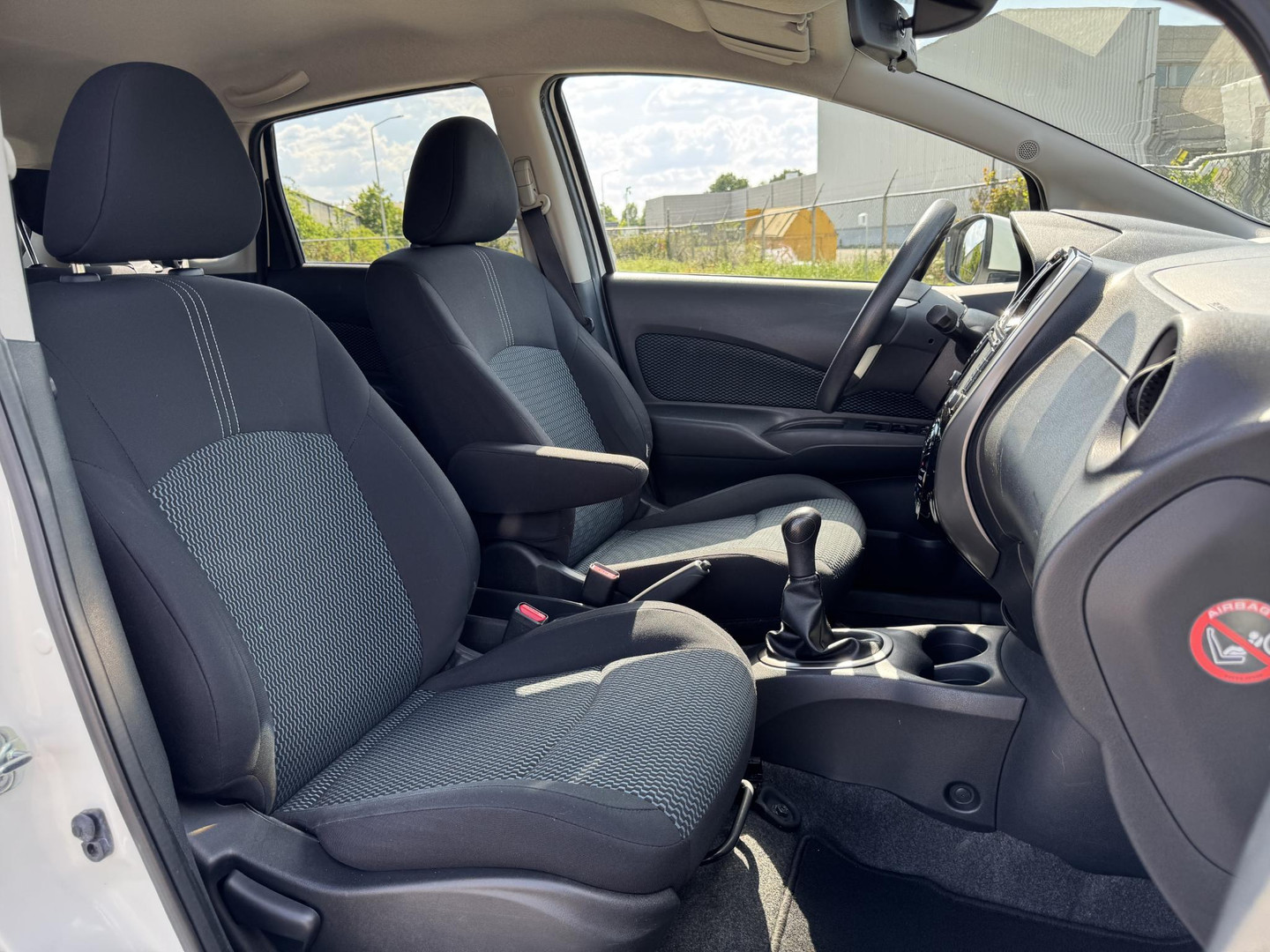 Nissan Nissan