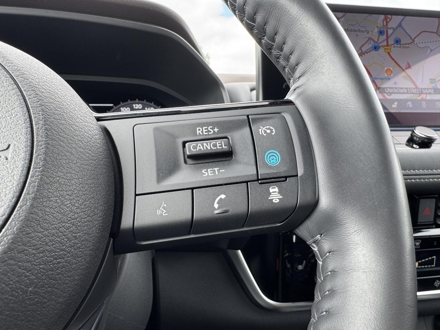 Nissan Nissan