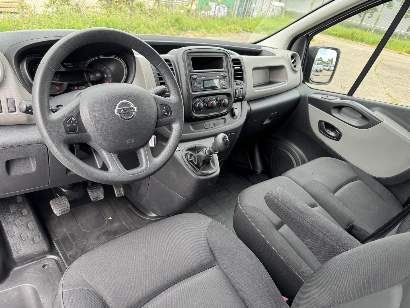 Nissan Nissan